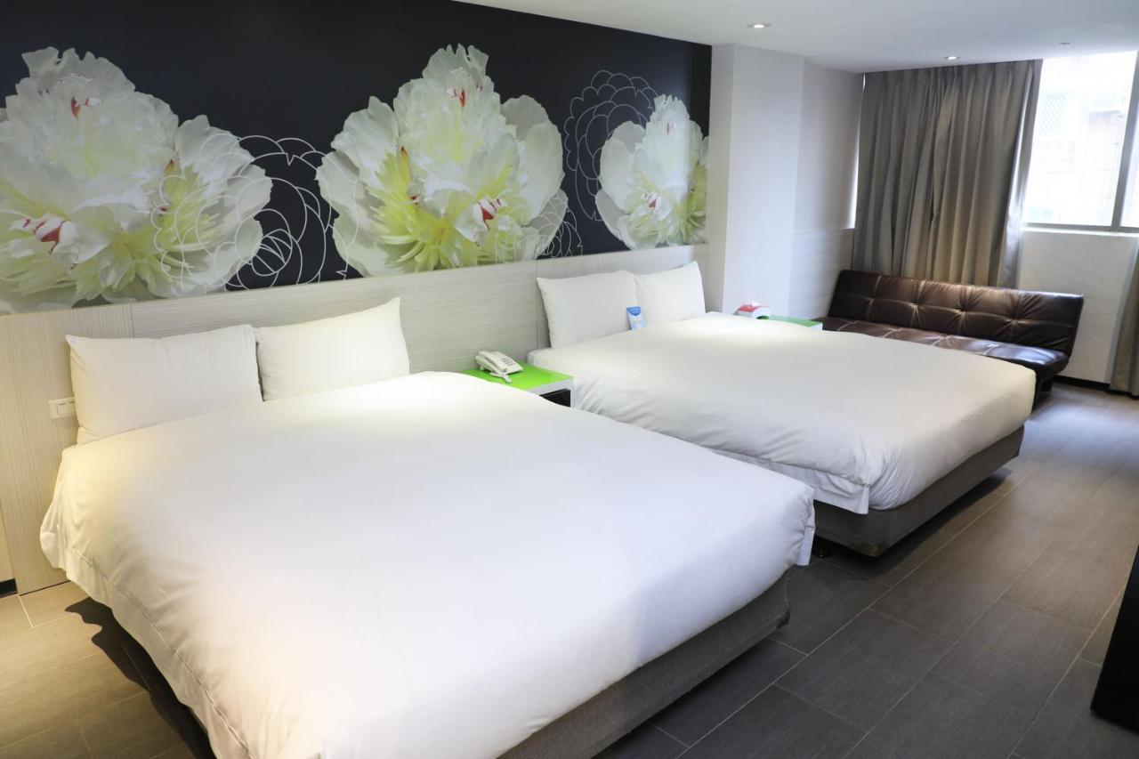 Wholesome Hotel Taipei Bagian luar foto