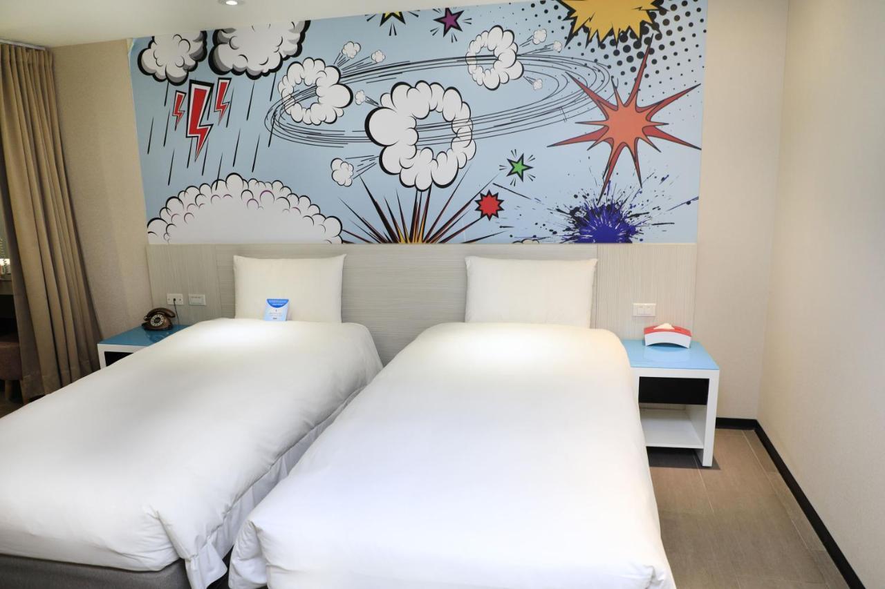 Wholesome Hotel Taipei Bagian luar foto